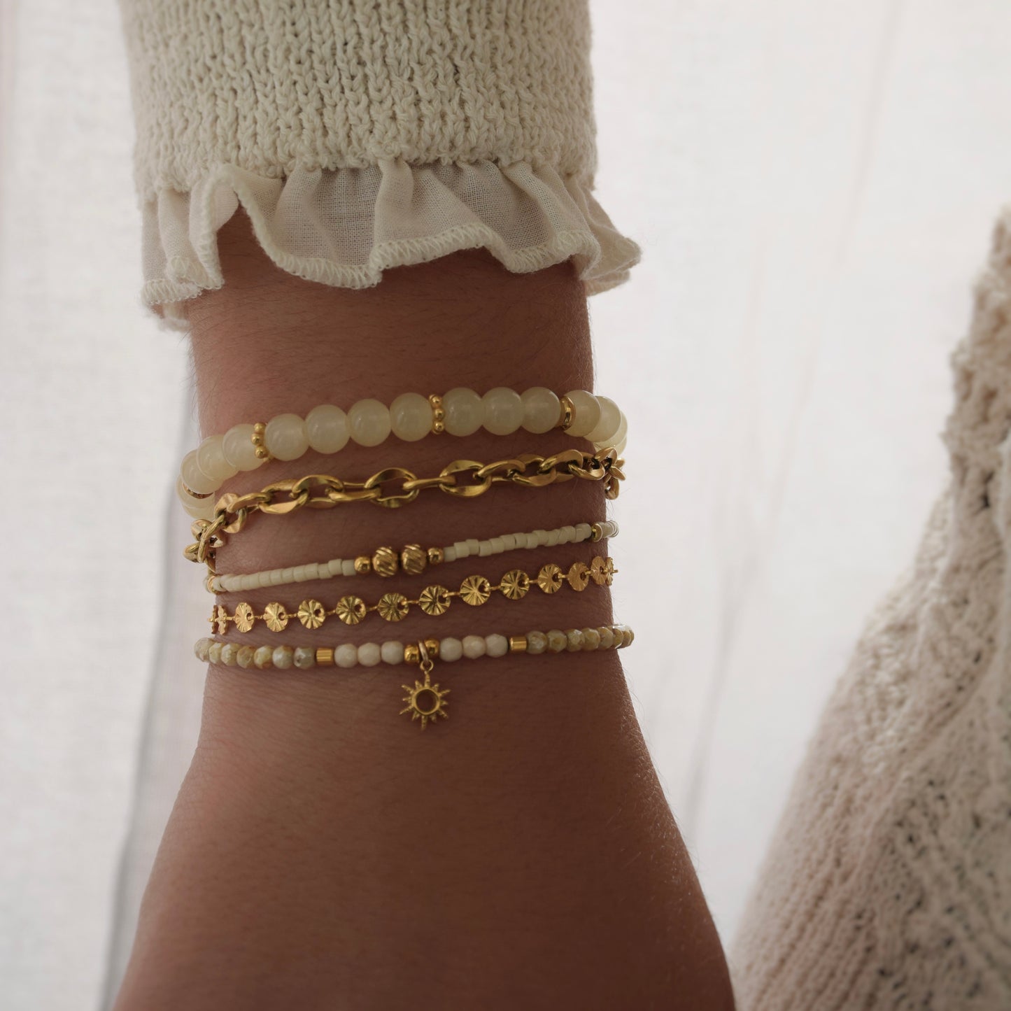 Nouvelle collection - bracelets beige tendance créatrice bijoux