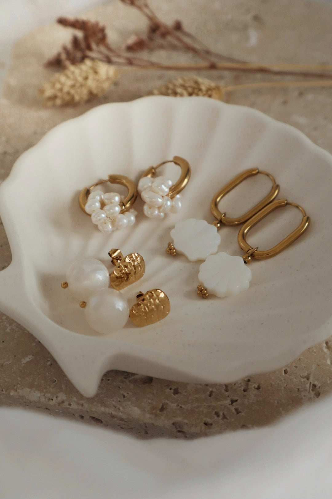 créoles faites main, avec perles blanches coquillage, perle