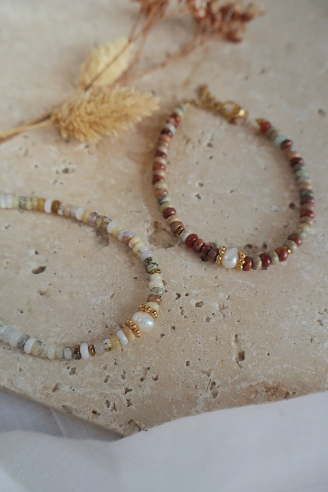 bracelet en pierre et rondelles pierre fait main, naturelles bijoux fins