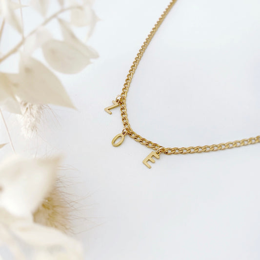 collier femme chaine maillon avec lettre personnalisable initiale