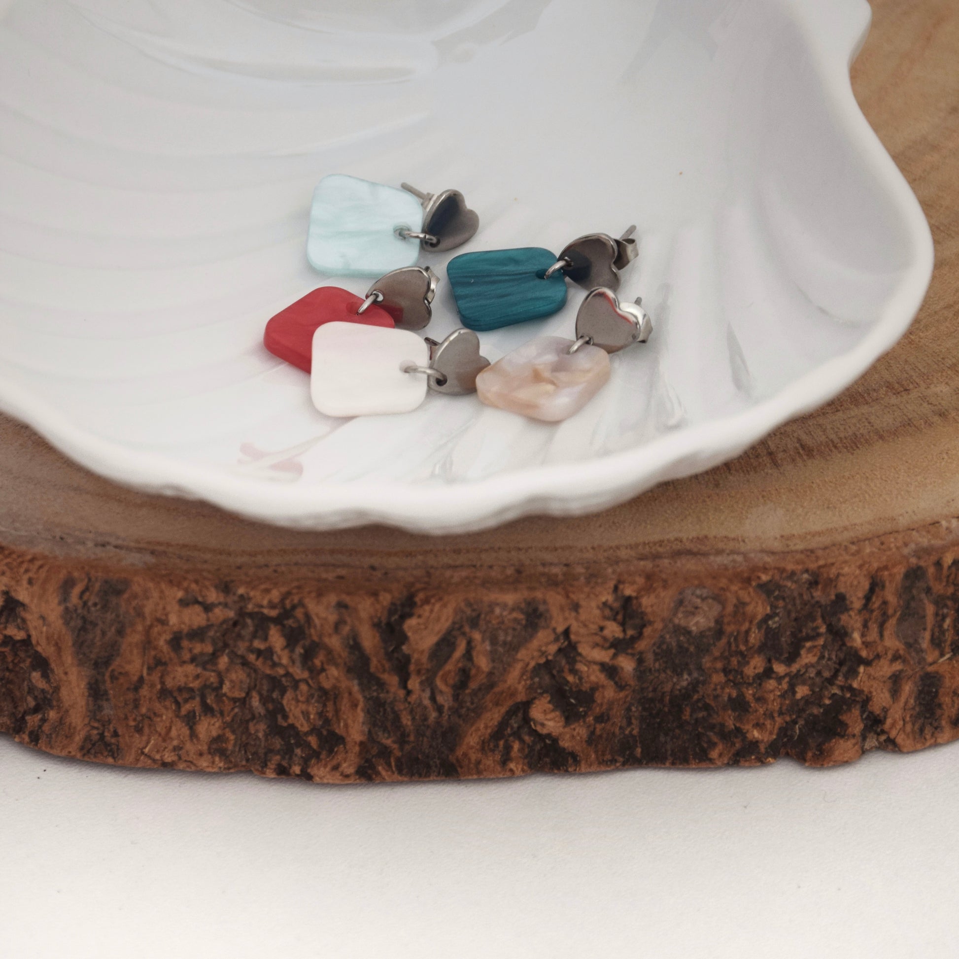 Boucles coeur argenté et pendentif coloré