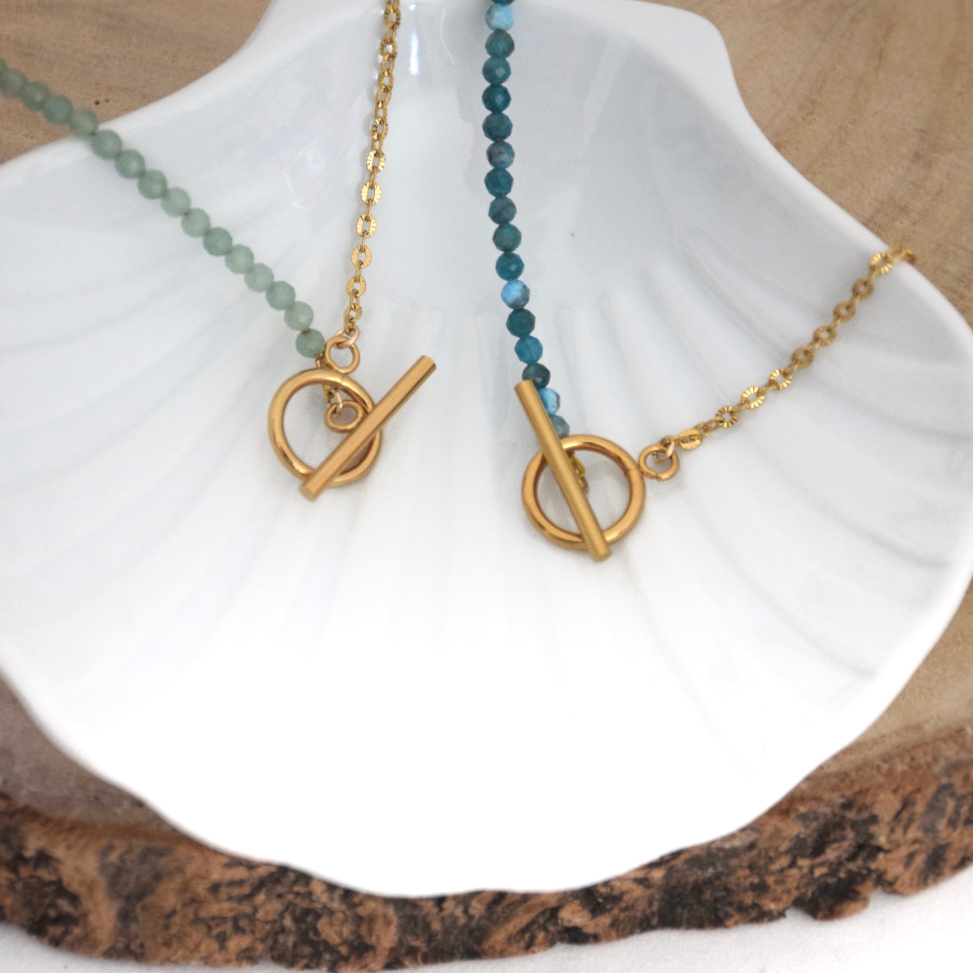 Collier en acier et perles naturelles