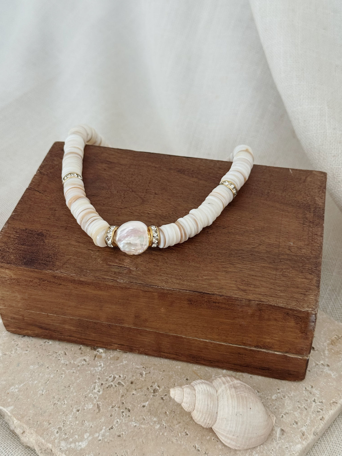 Collier créateur originale en perles naturelles, faite main, acier inoxydable 