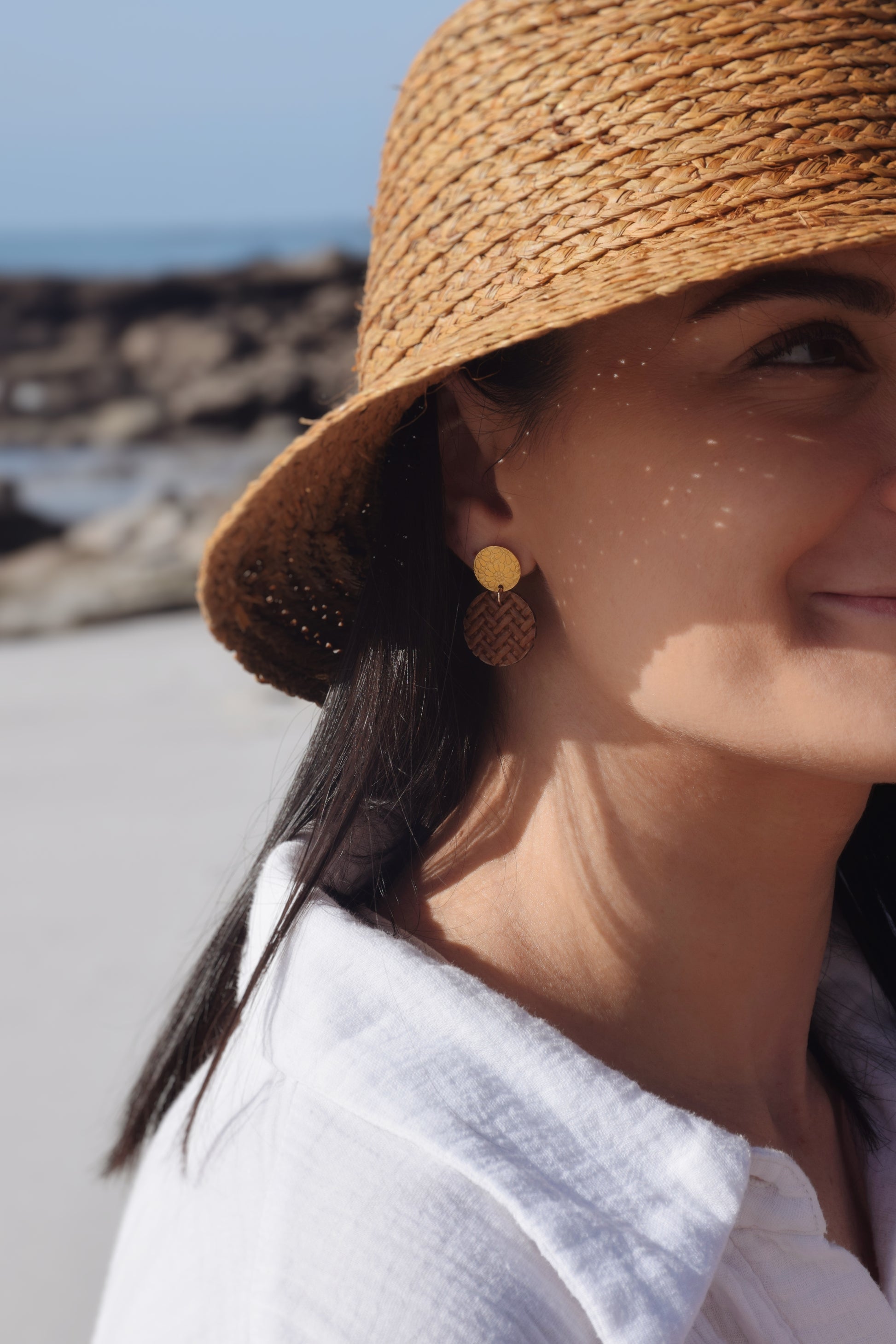 Boucles tendances en bambou tressé