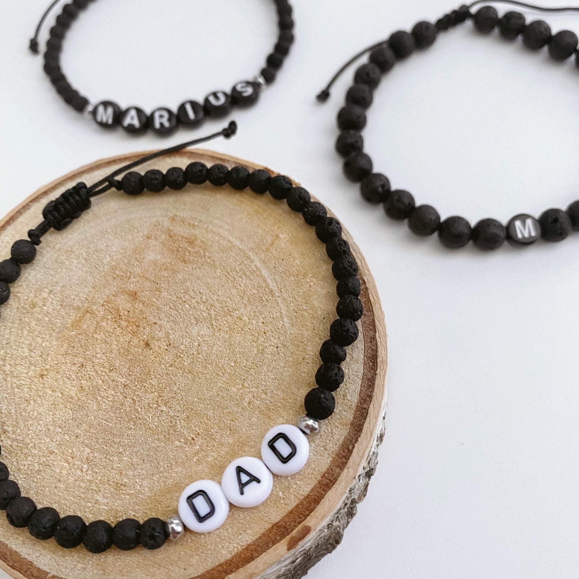bracelet homme perle de lave noire personnalisé papa, dad 